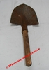 Outil individuel de tranchée - Pelle fer 24 cm sur 21 cm - Manche d'origine en bois de 30 cm