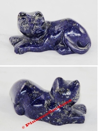 LAPIS-LAZULI - Chat sculpté dans un seul bloc de lapis-lazuli - Dimensions : 7 x 3 x 3 cm