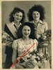 TOURS (37) - Circa 1950 - La Reine et ses 2 dauphines du QUARTIER FEBVOTTE-MARAT - Photo A. PERPETE