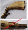 Poire à poudre en corne 19e siècle - Très bon état - modèle inhabituel avec son bec verseur laiton