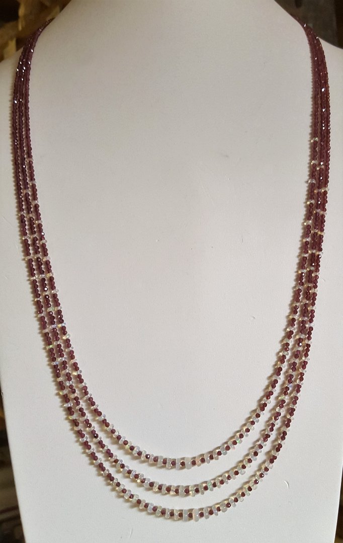 GRENAT ROUGE ET OPALE D'ETHIOPIE - superble collier chute long 3 rangs en perles de grenat
